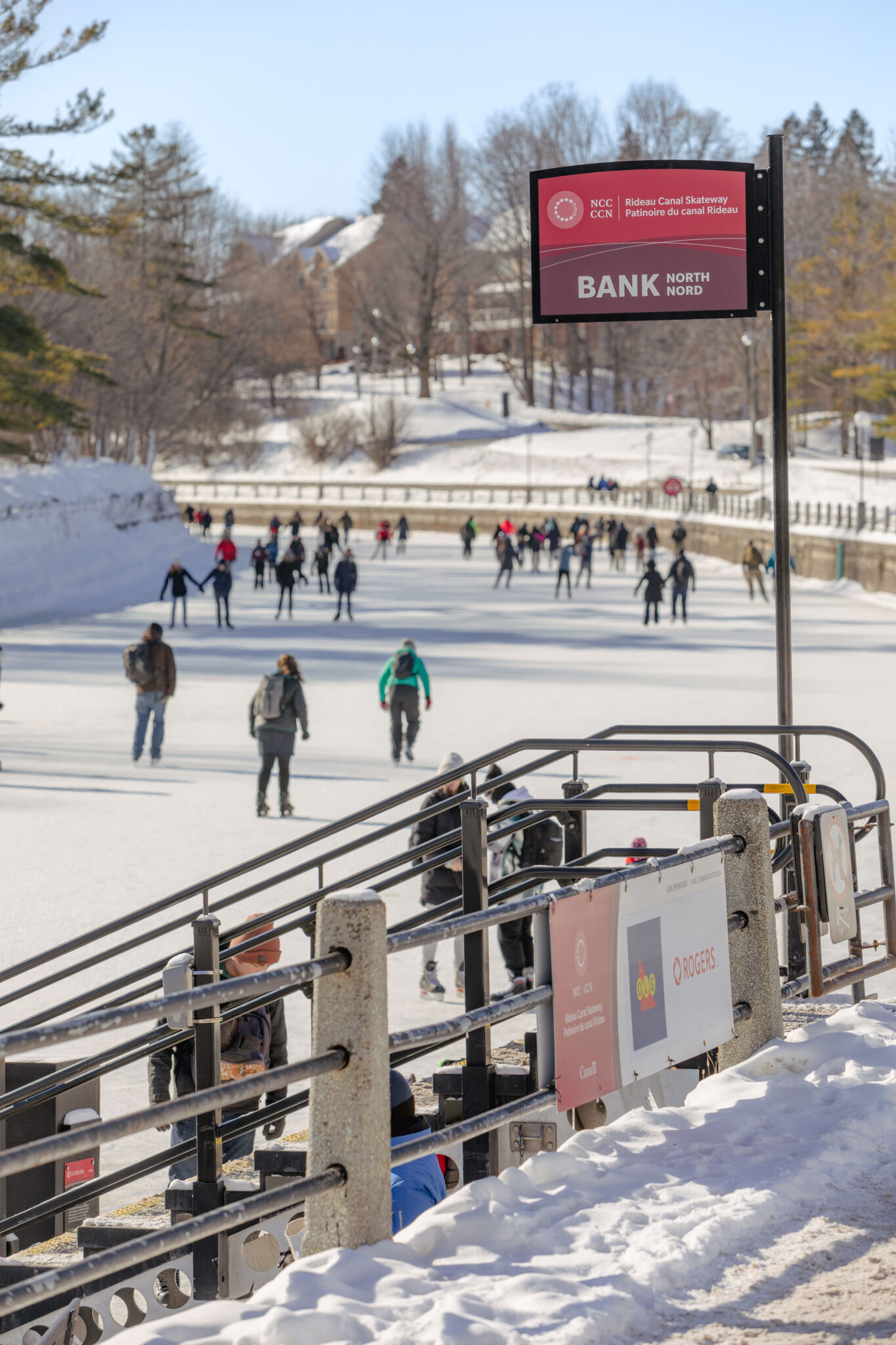 Bank North Entrance on the Rideau Canal Skateway