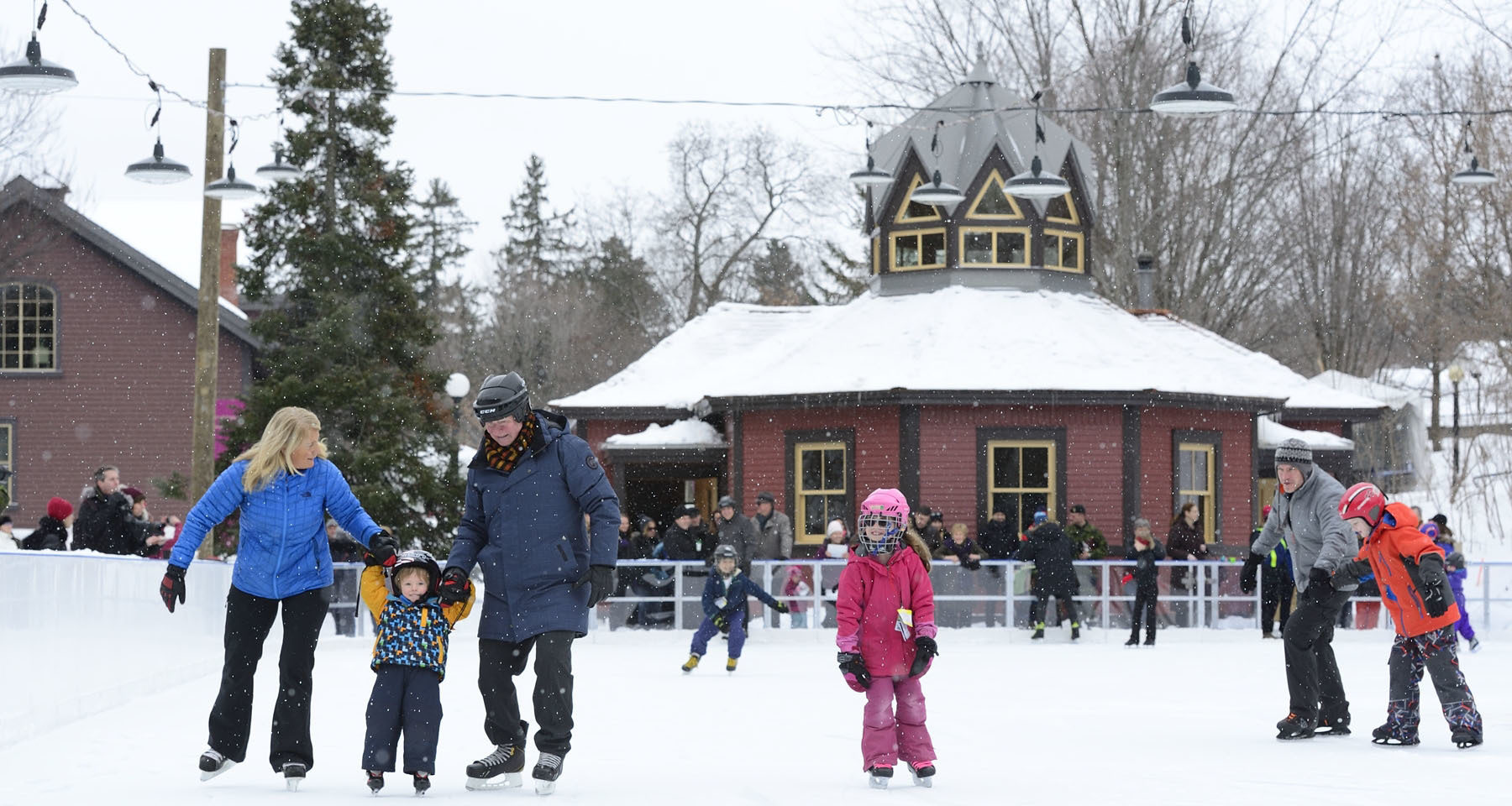 People skating on the outdoor rink at Rideau Hall.