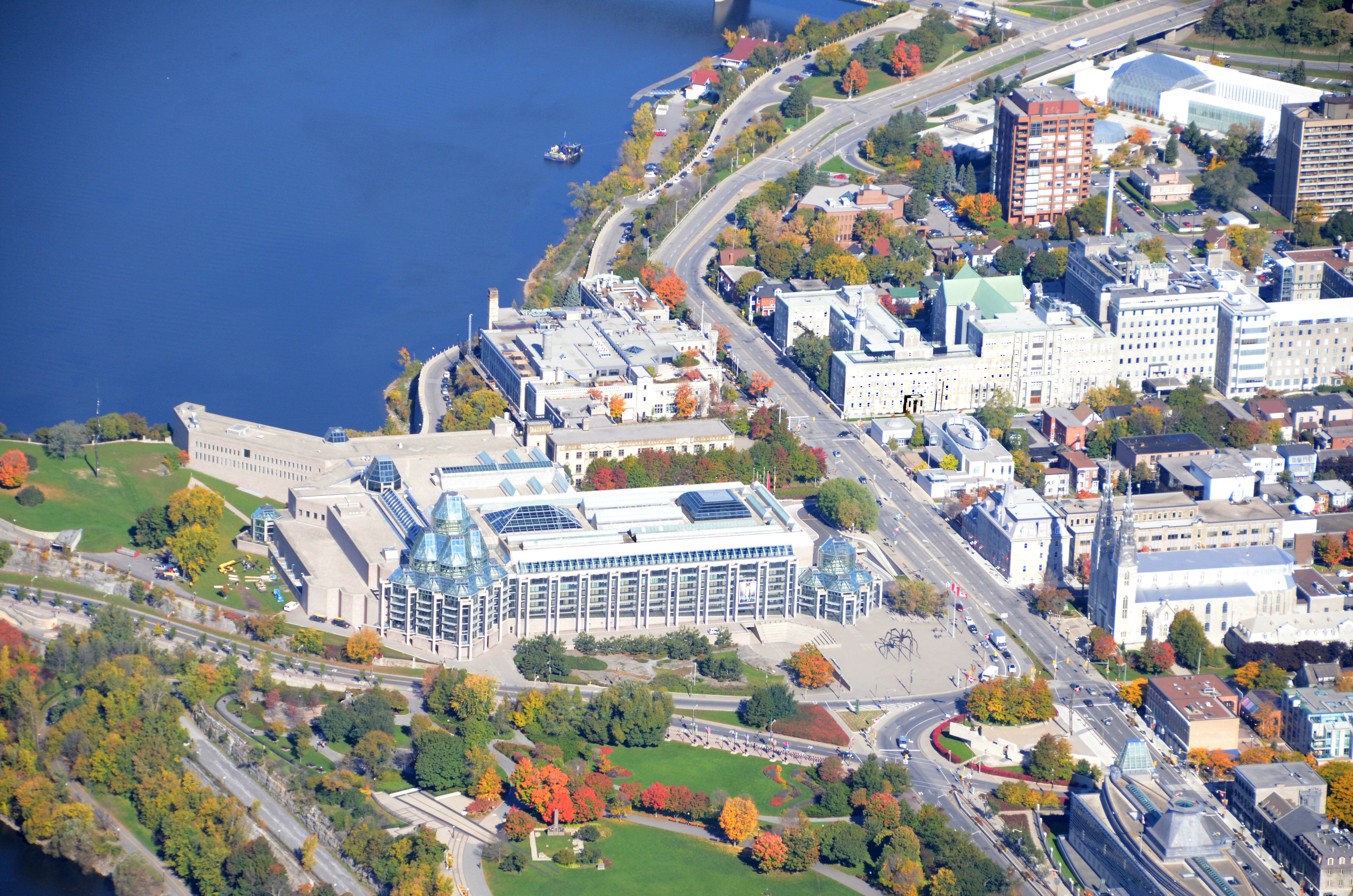 Aerial view of Sussex Drive with the National Gallery of Canada in the foreground.