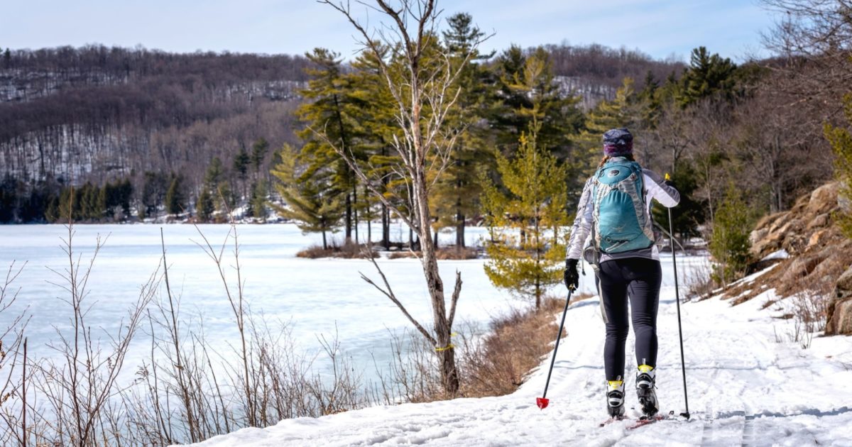 Petit Guide Pour Profiter De L Hiver Sur Les Sentiers Du Parc De La Gatineau Commission De La Capitale Nationale
