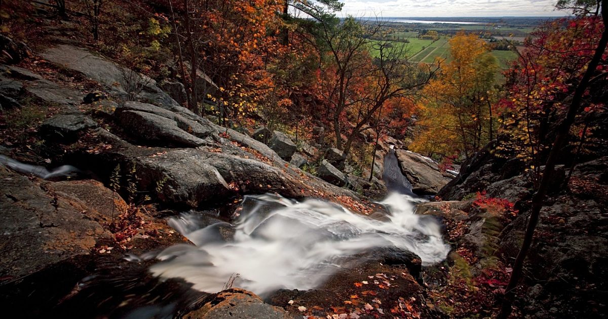 Luskville Falls / #CanadaDo / Best Waterfalls in Quebec