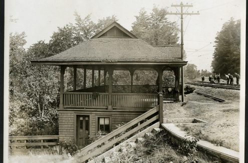 Station de tramway (ou gare ferroviaire?) Rockcliffe. Date inconnue. Source : Bibliothèque et Archives Canada (e999908986-u)